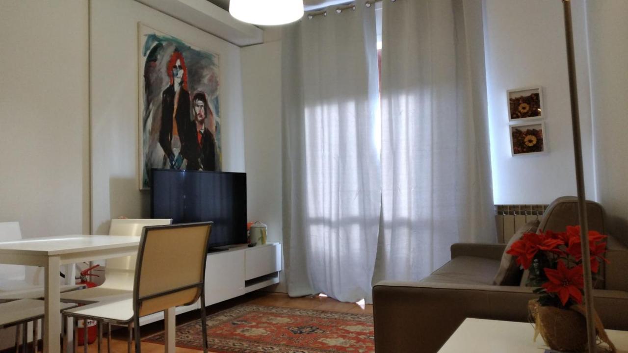 Carducci Apartment - The V Collection Turate Exteriör bild